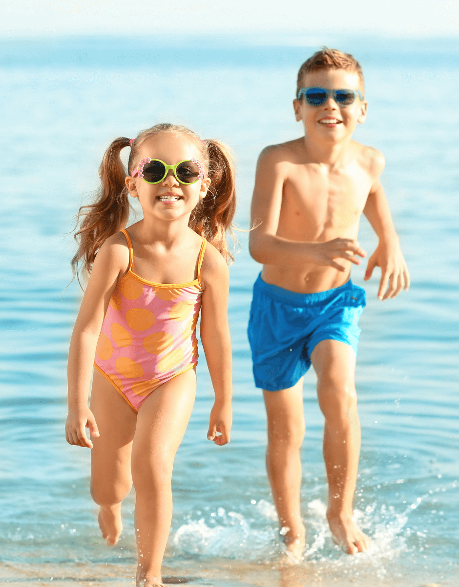 Kinderen op het strand